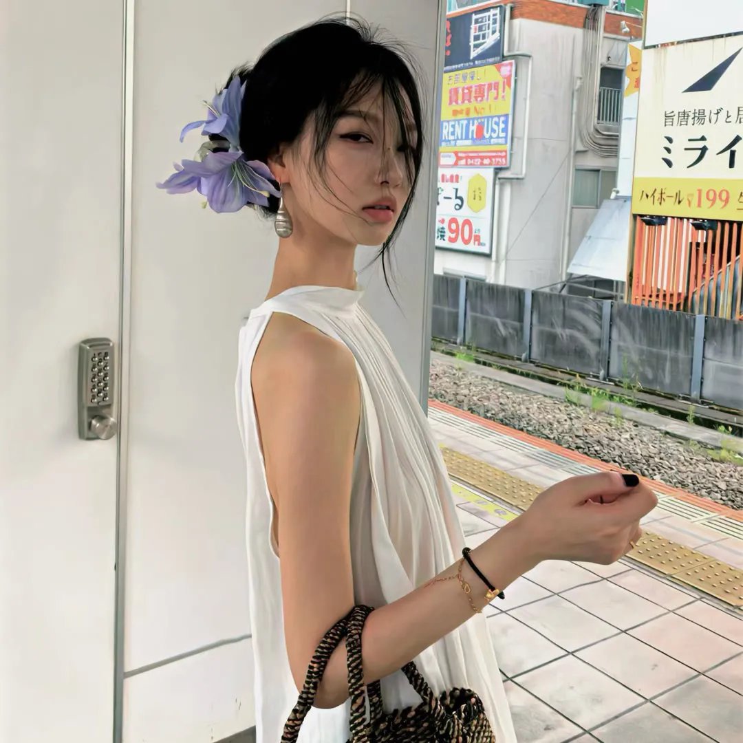 和阿姨谈心后，我开启了攻略系统